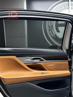 بي ام دبليو الفئة 7